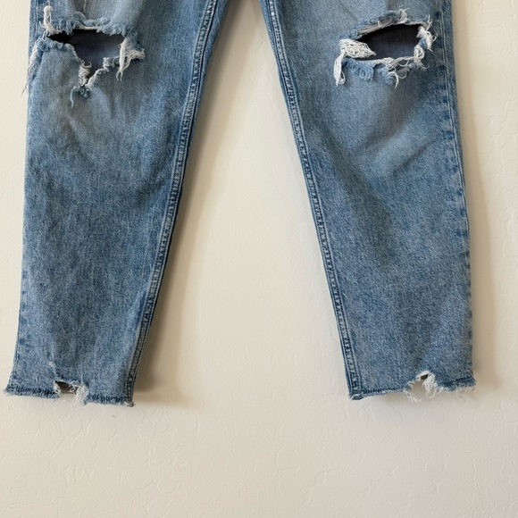 Gap Denim Girls Boho Medium Wash Distressed Mom Jeans Size 18 - Picture 3 of 9